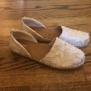 TOMS white lace slip on shoes, like new